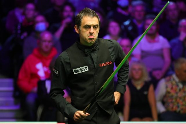 面对媒体采 面对媒体采