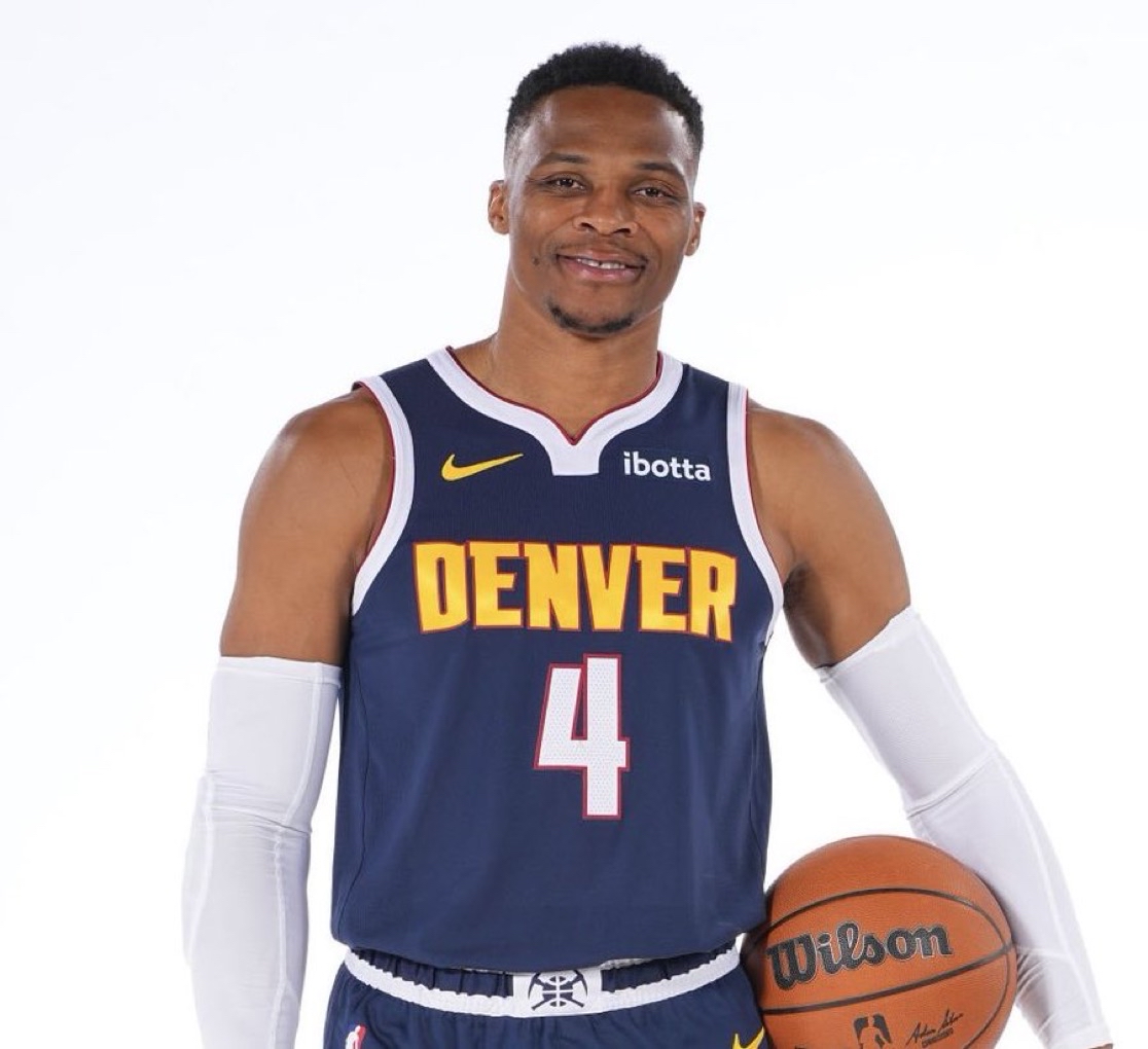 本土球员依 本土球员依